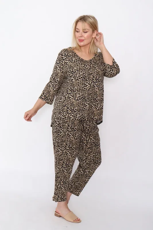 7853 Khaki Leopard pants with pockets