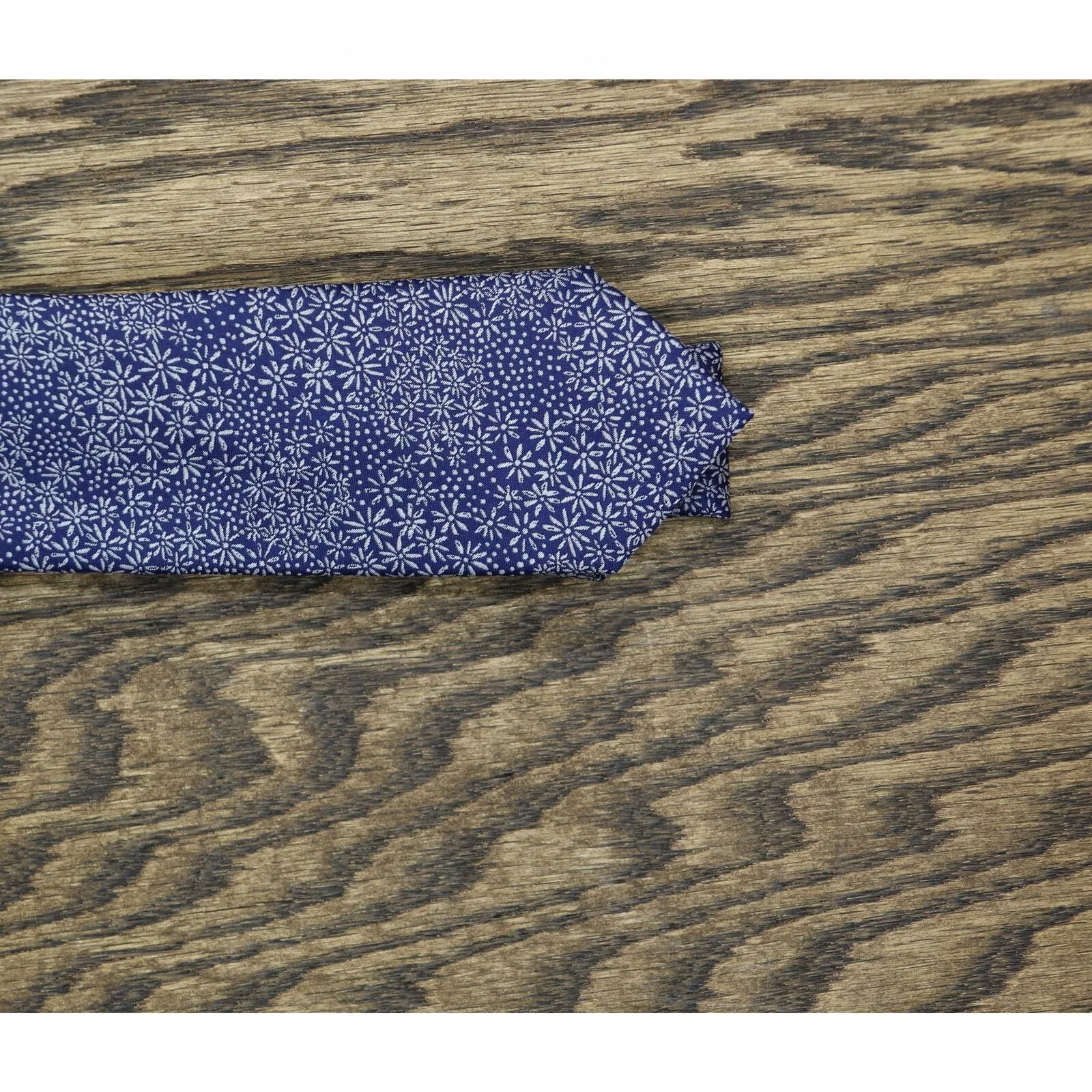 Bar III Men's Floral Necktie Tie 13C22-1004