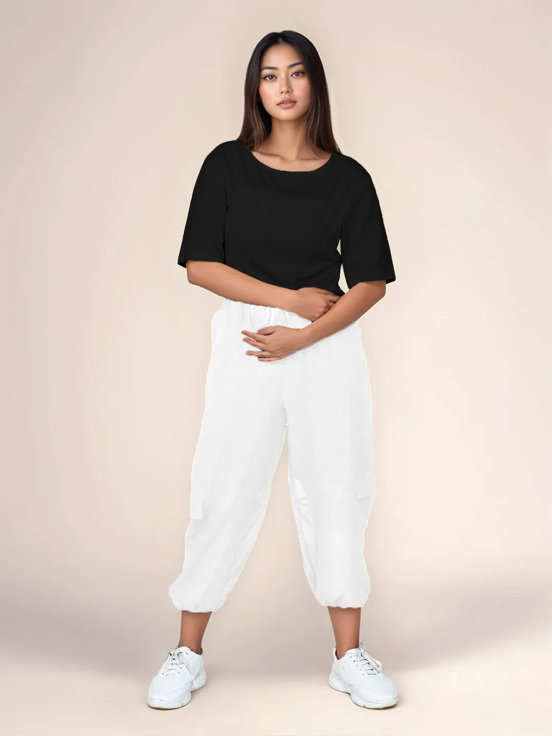 Black Solid Round Neck Crop Top