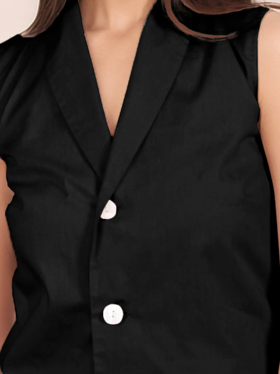 Black Solid Sleeveless Top