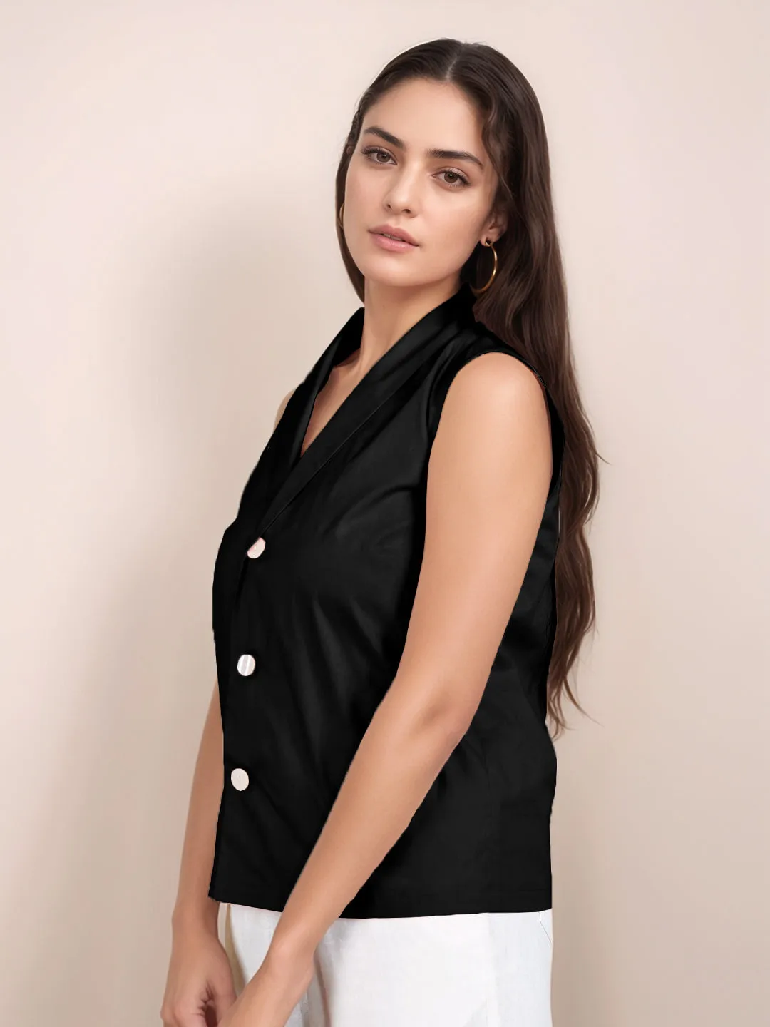 Black Solid Sleeveless Top