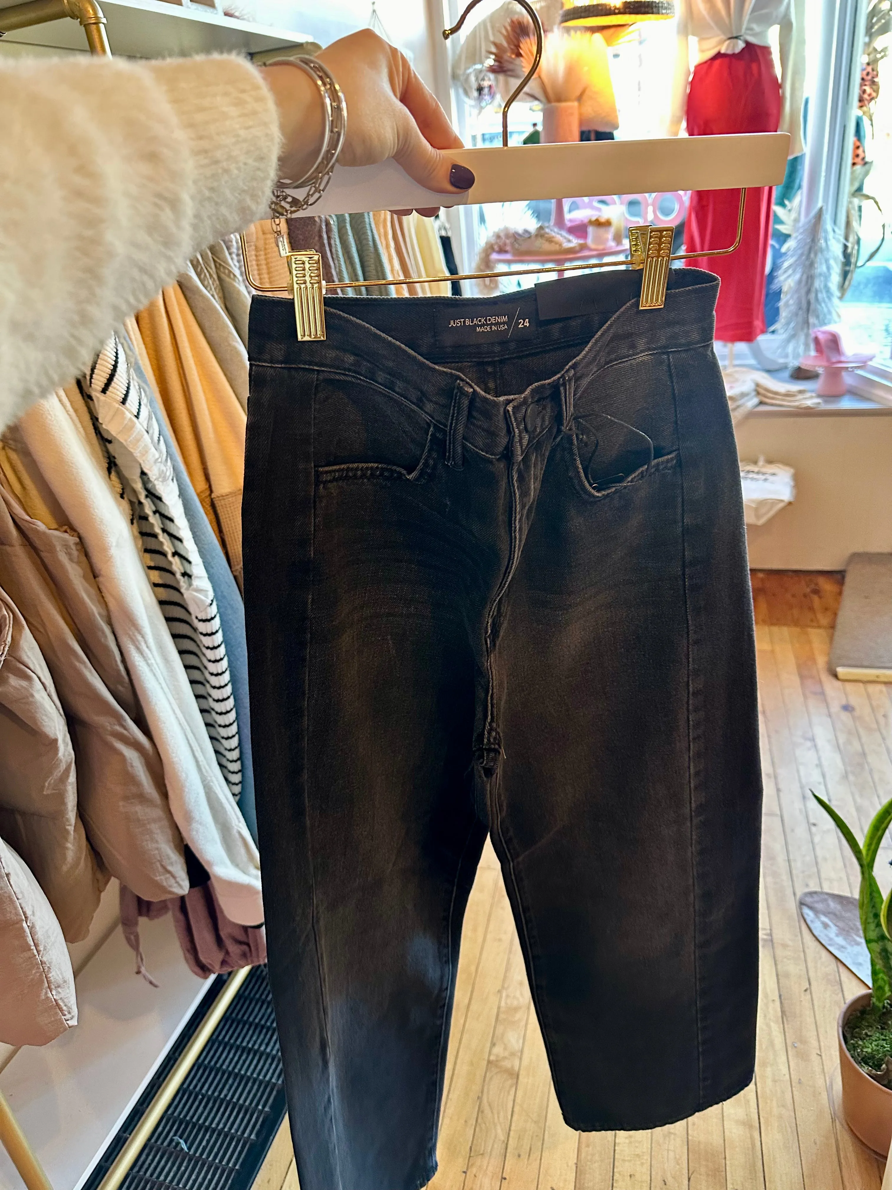 Bold Moves Barrel Jeans