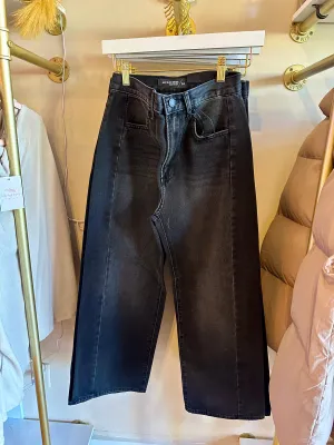 Bold Moves Barrel Jeans