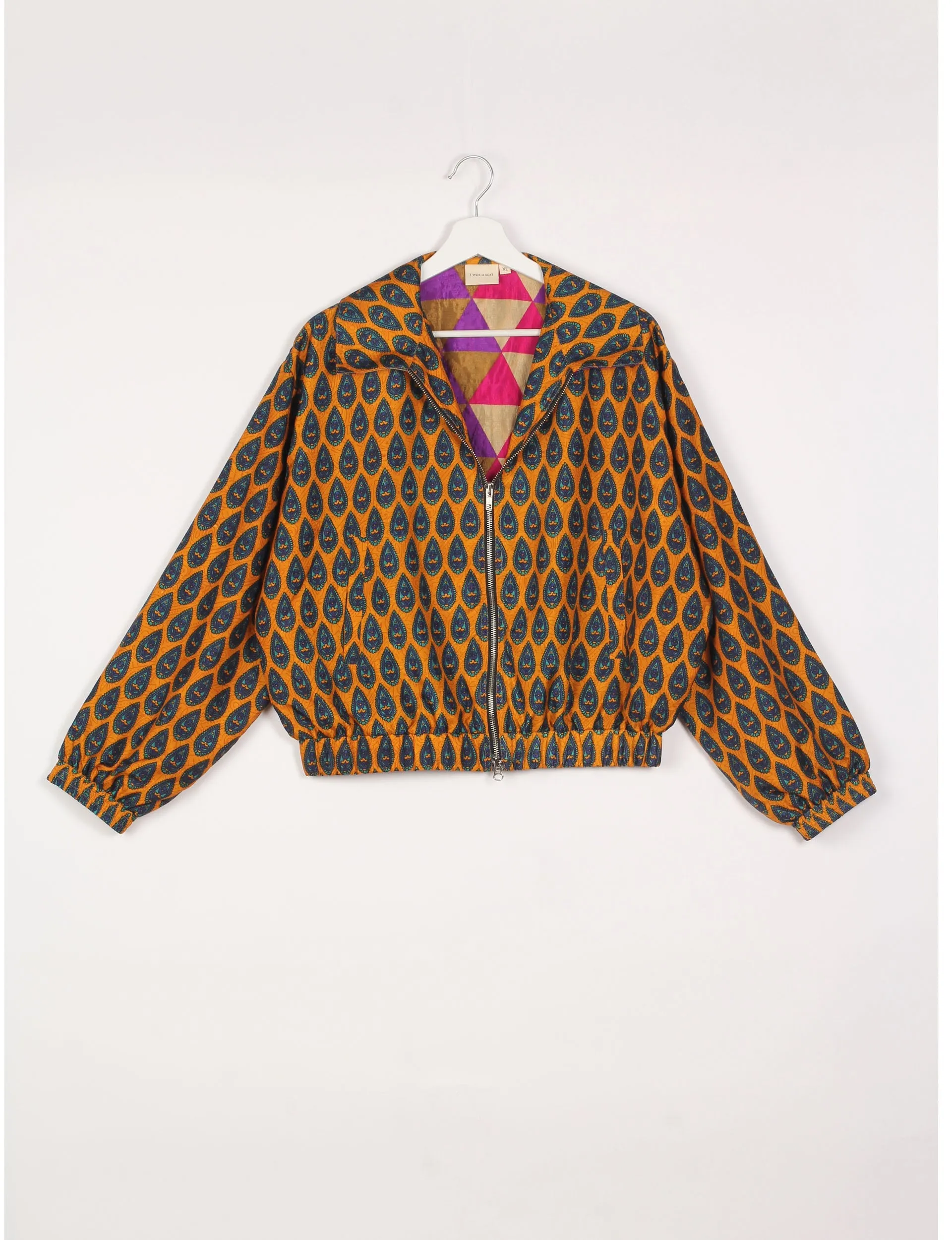 BOMBER JACKET