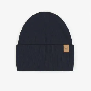 Chapeau marined’extérieur en tricot côtelé, enfant || Navy outdoor hat in ribbed knit, child