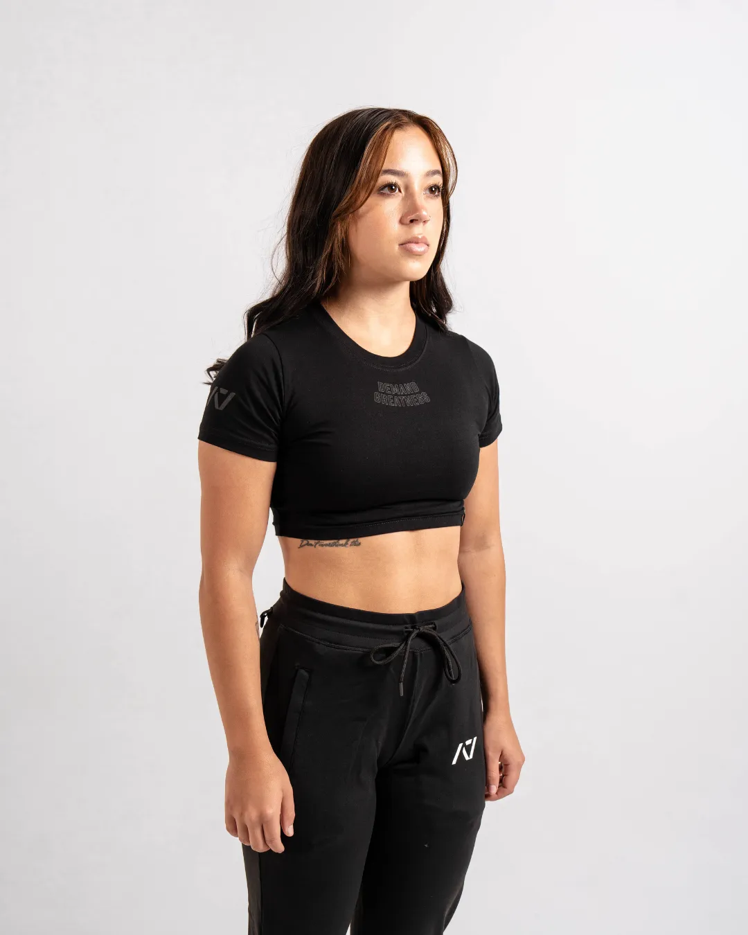 Demand Greatness True-Fit Women's Meet Crop - Shadow Stone/Stealth