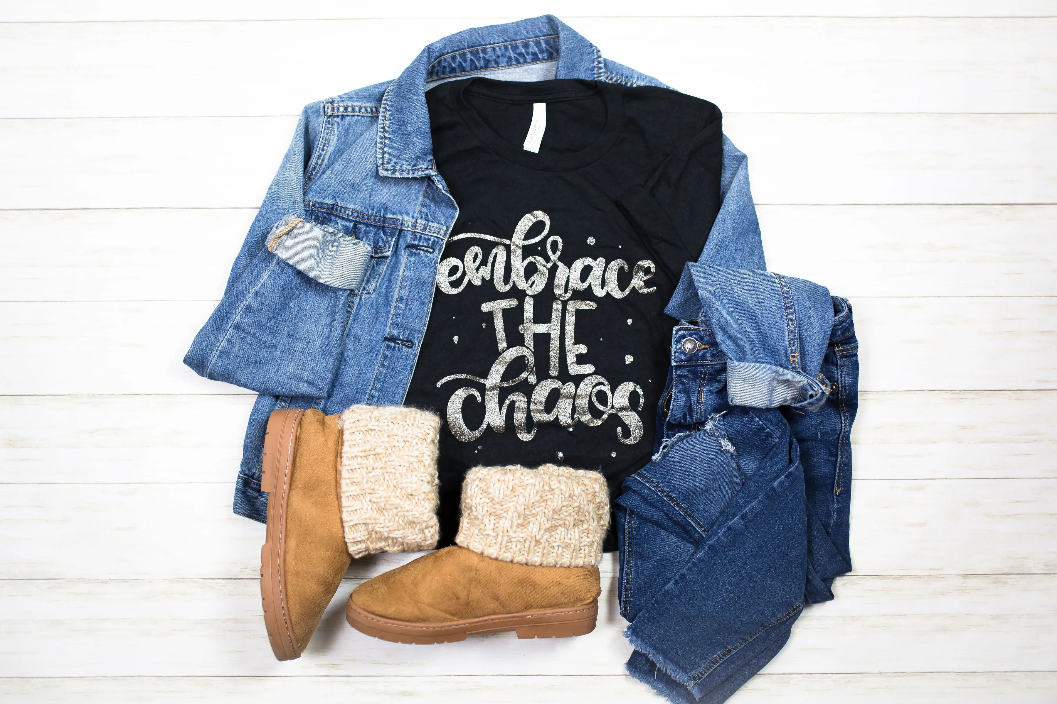 Embrace The Chaos © BLACKOUT (Black   Black Glitter)