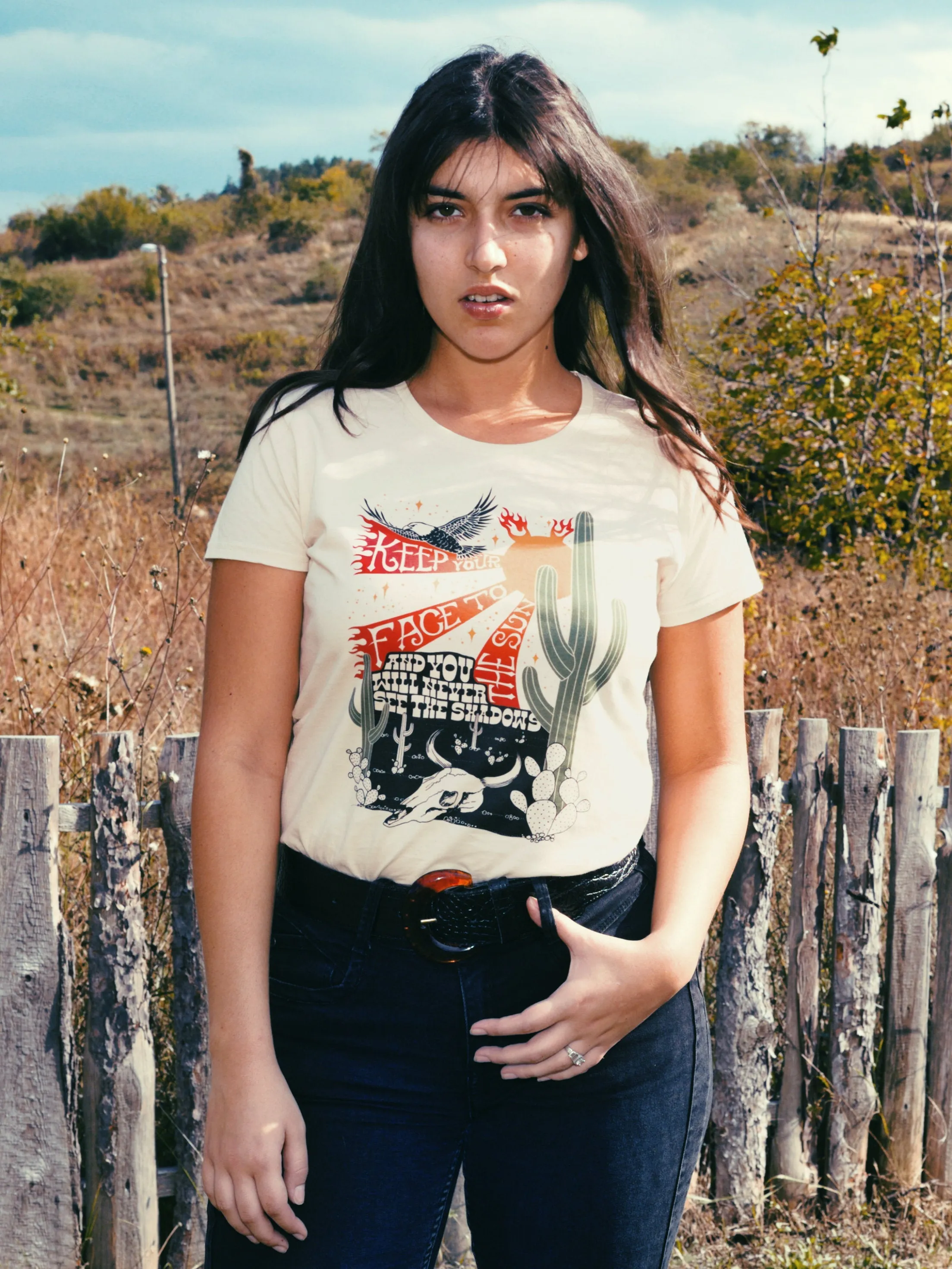 Face to The Sun Tee - Soft Cream