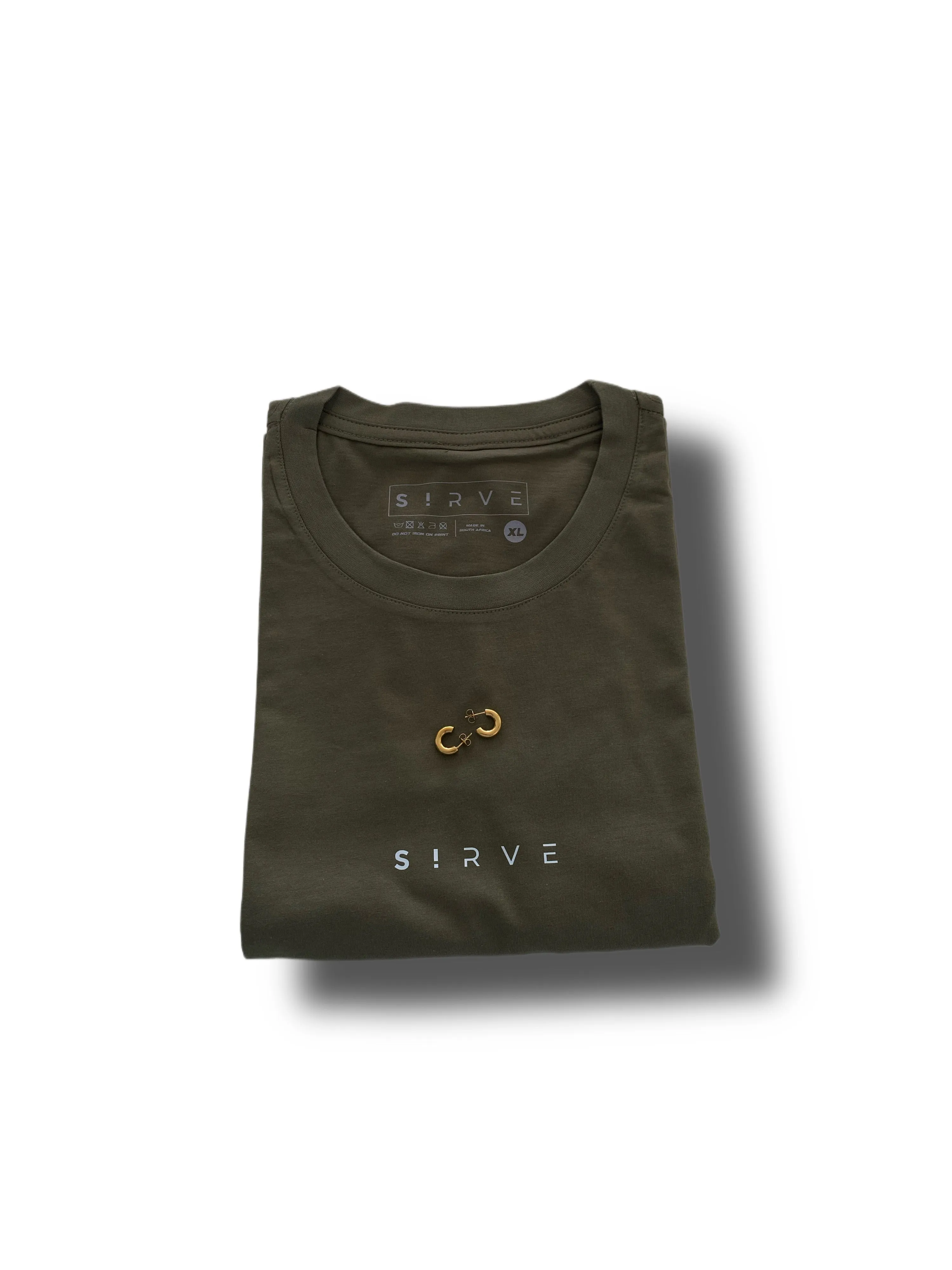 Go-to Long tees featuring the plain logo
