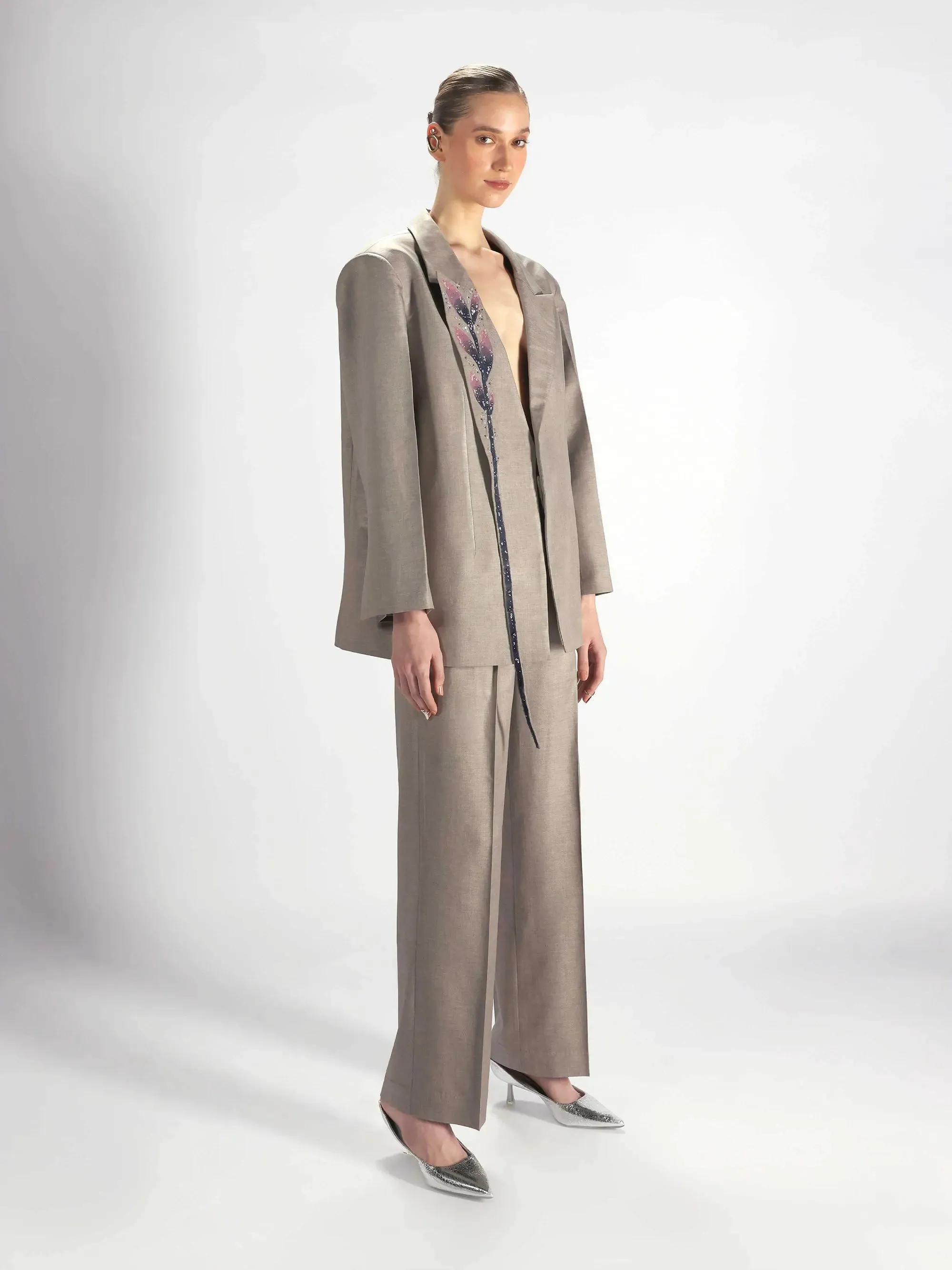 Hanging Lapel Embroidered  Blazer