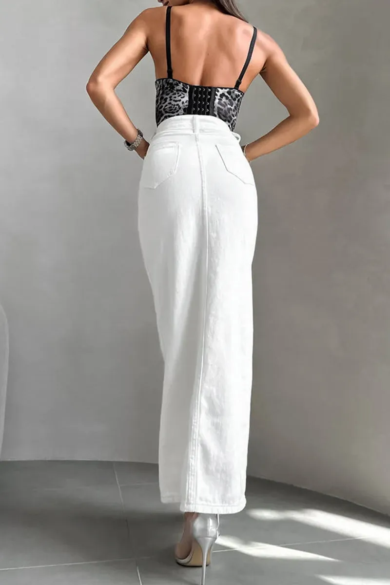 HQT1148 Sleek Button-Up Denim Skirt