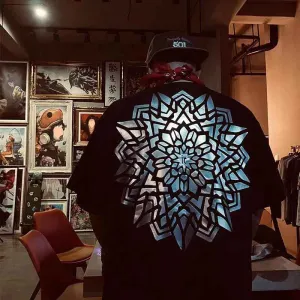 Huge logo on the back-D472 | Inspanda
