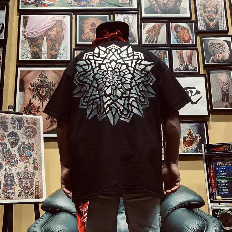 Huge logo on the back-D472 | Inspanda