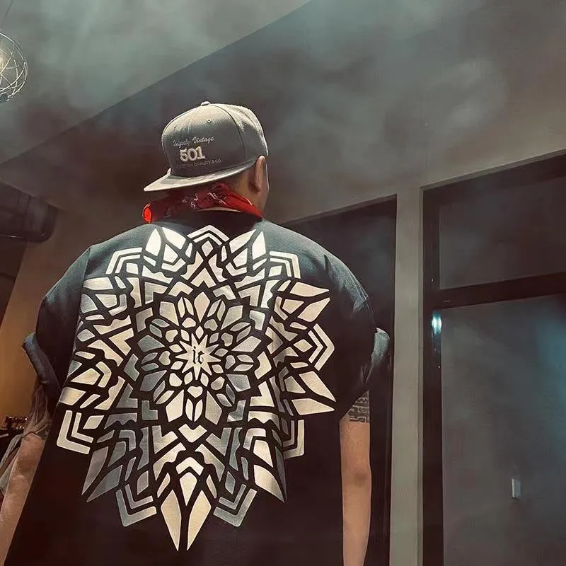 Huge logo on the back-D472 | Inspanda