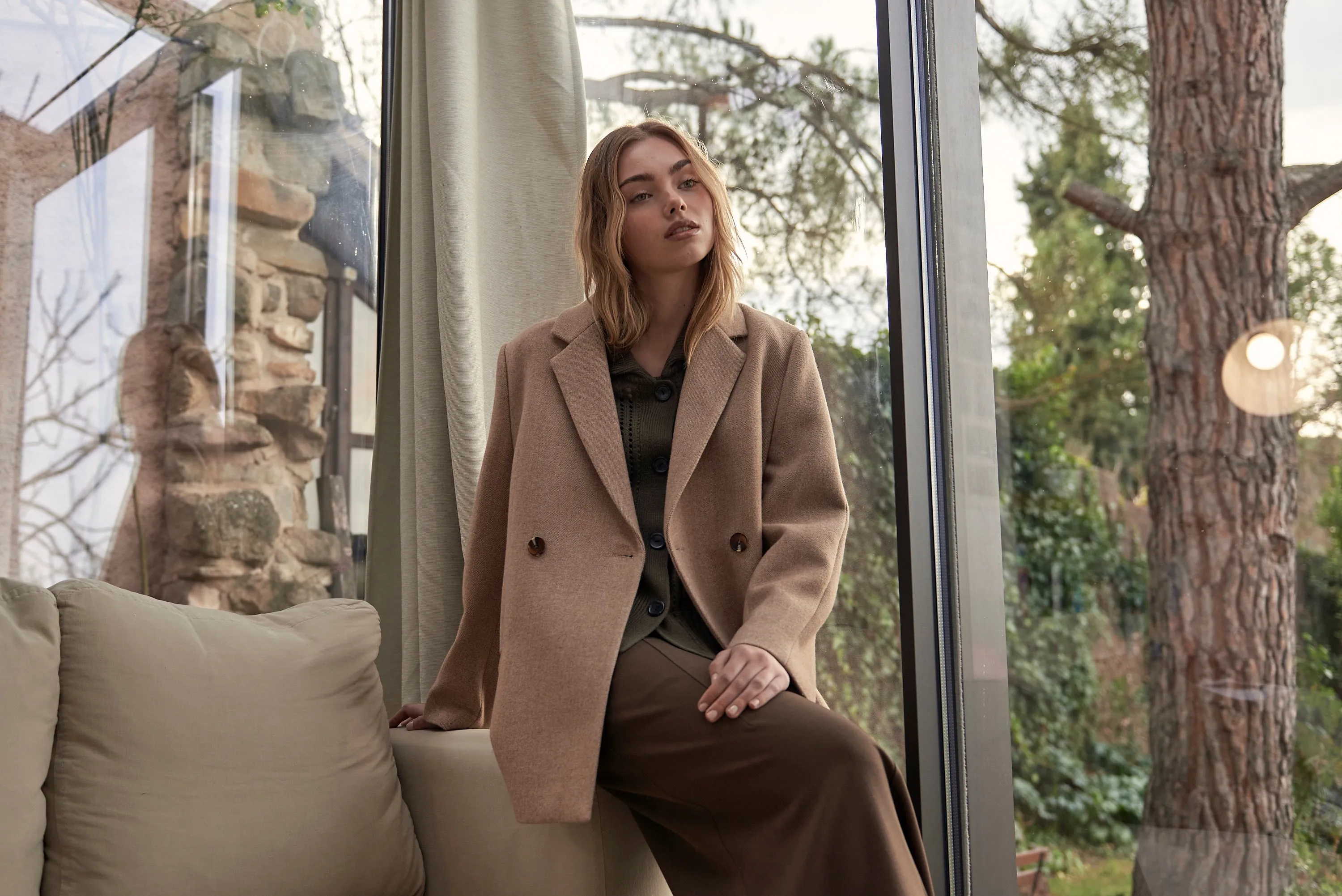 JACKIE BLAZER