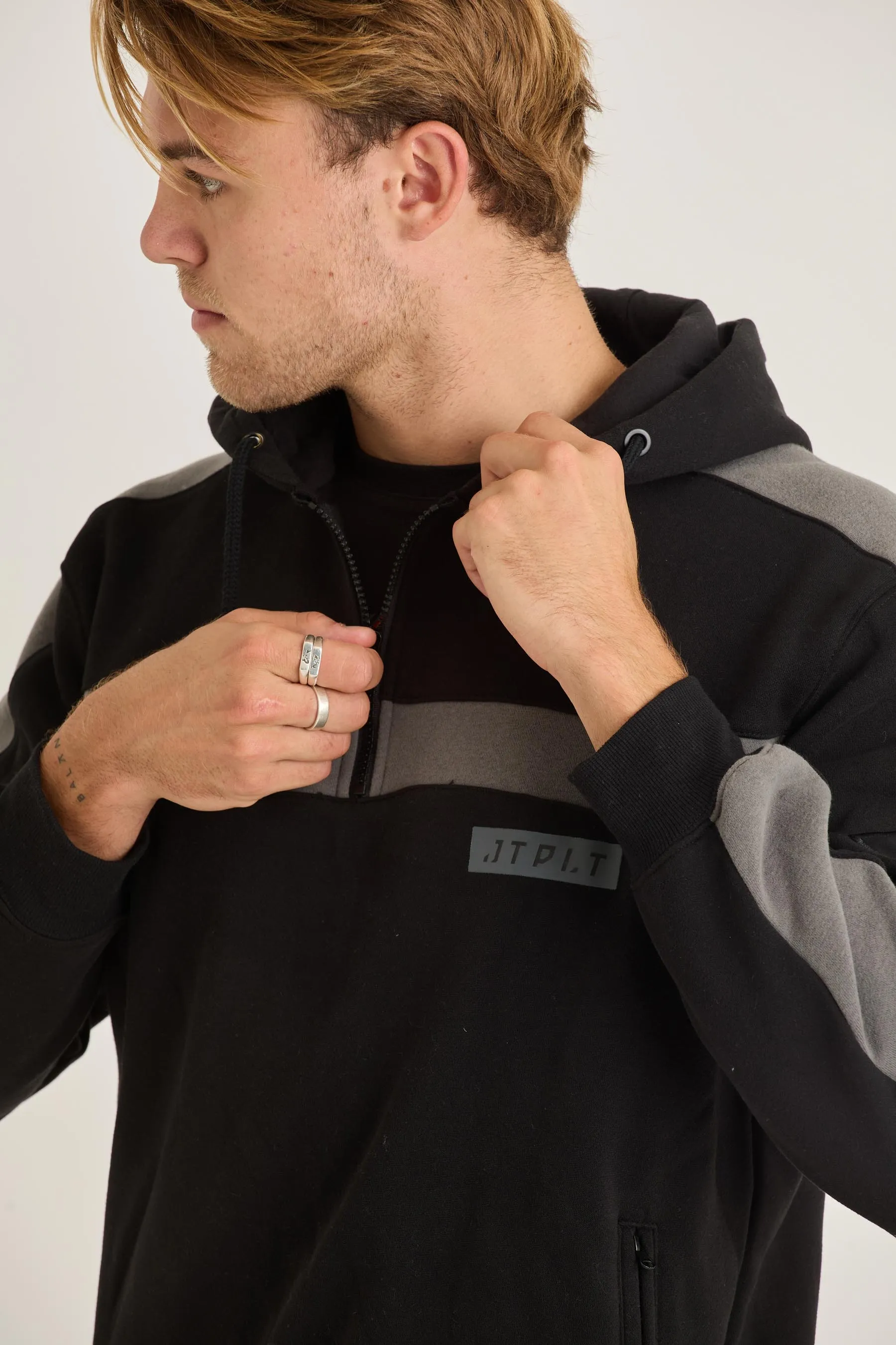 Jetpilot Align 1/4 Zip Hoodie - Black