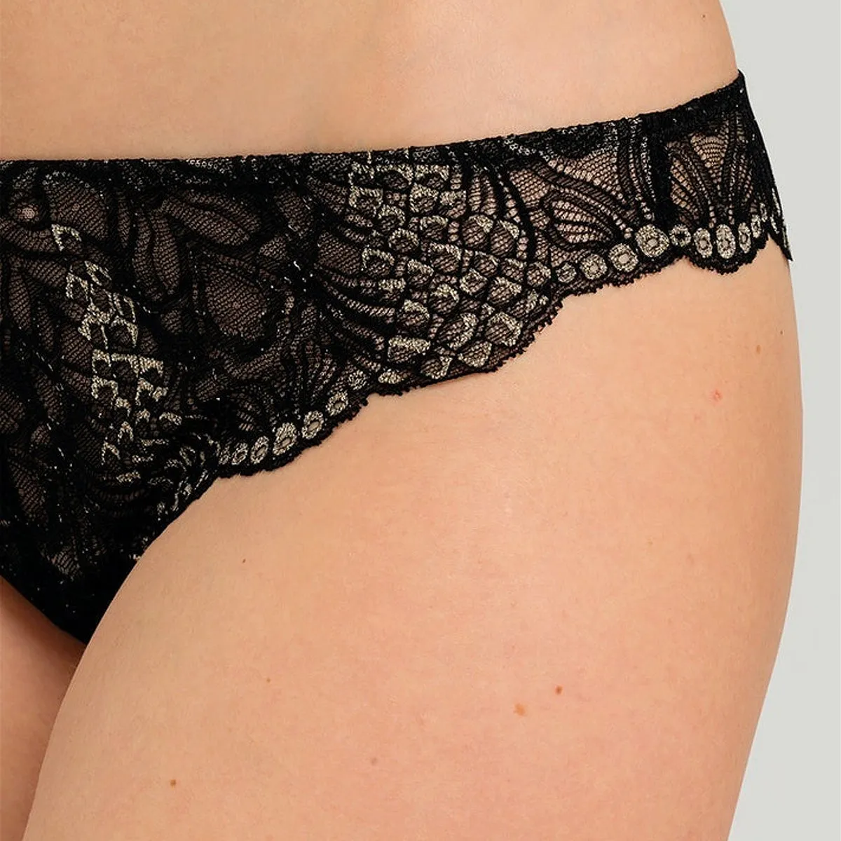 Lilova Thong