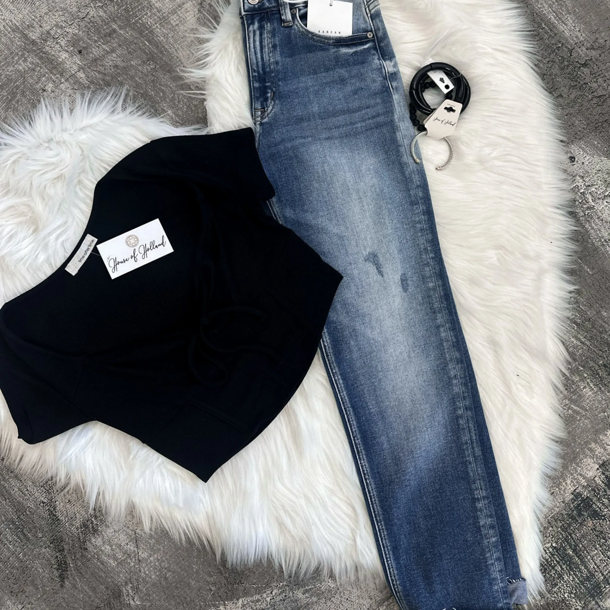 LOST IN LOVE TOP