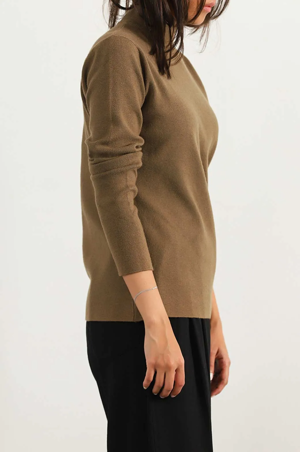 LUXURY HIGH CREW SWEATER
