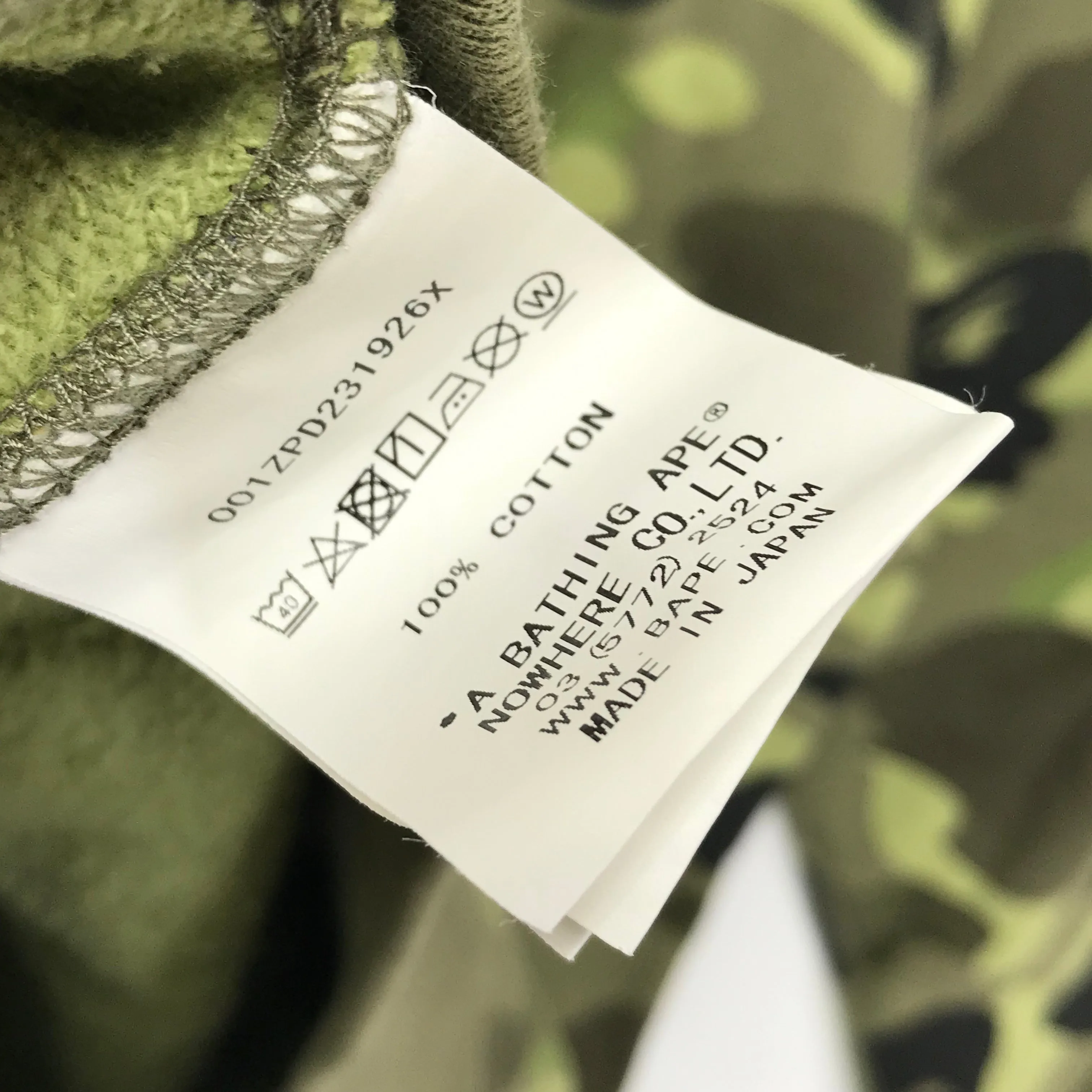 [M] A Bathing Ape Bape x Undefeated Shark Camo Full Zip Hoodie