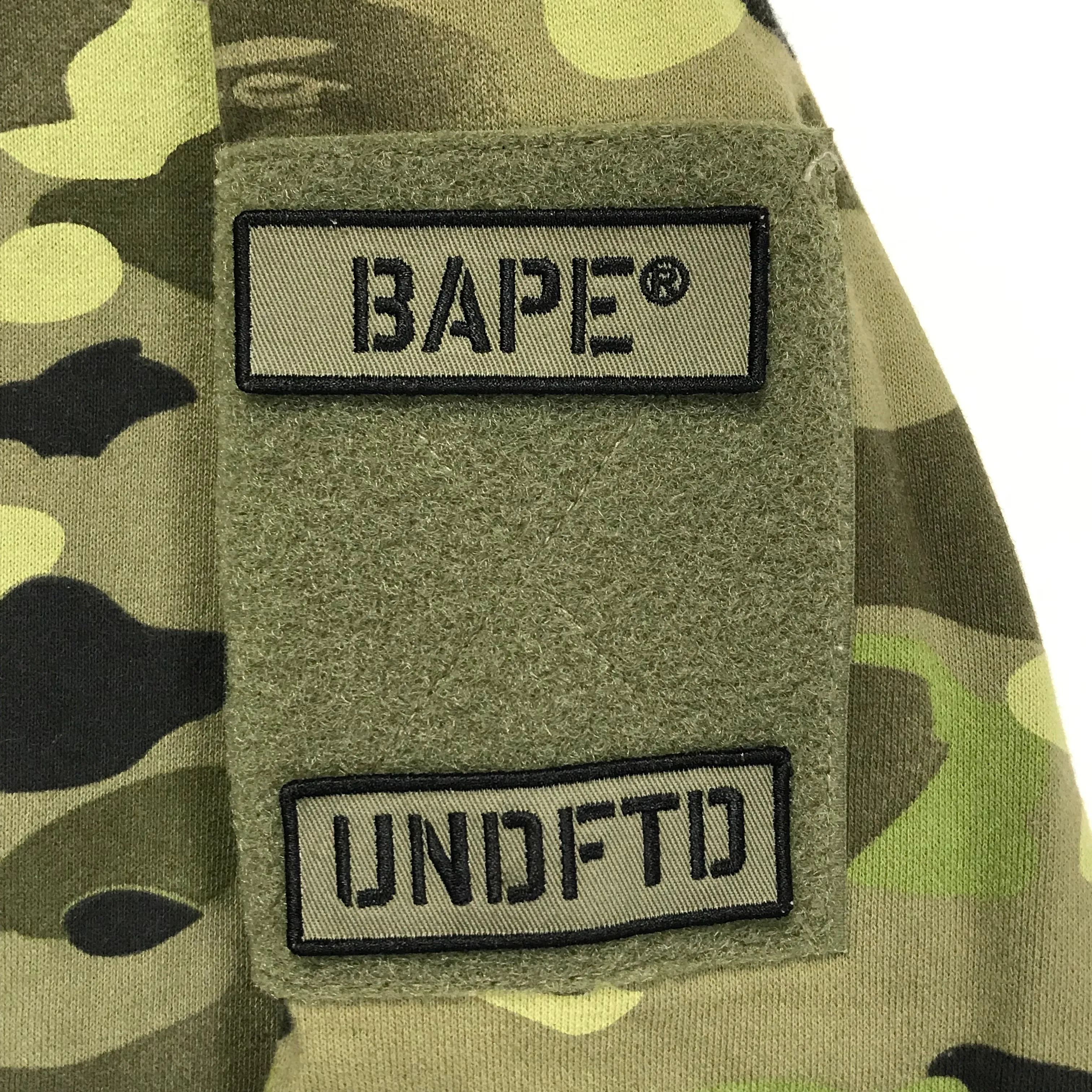 [M] A Bathing Ape Bape x Undefeated Shark Camo Full Zip Hoodie