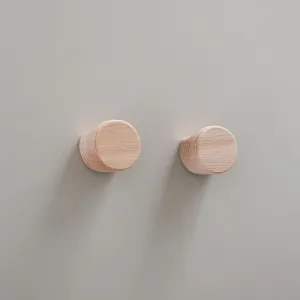 Medium Crest Hook | Set of 2