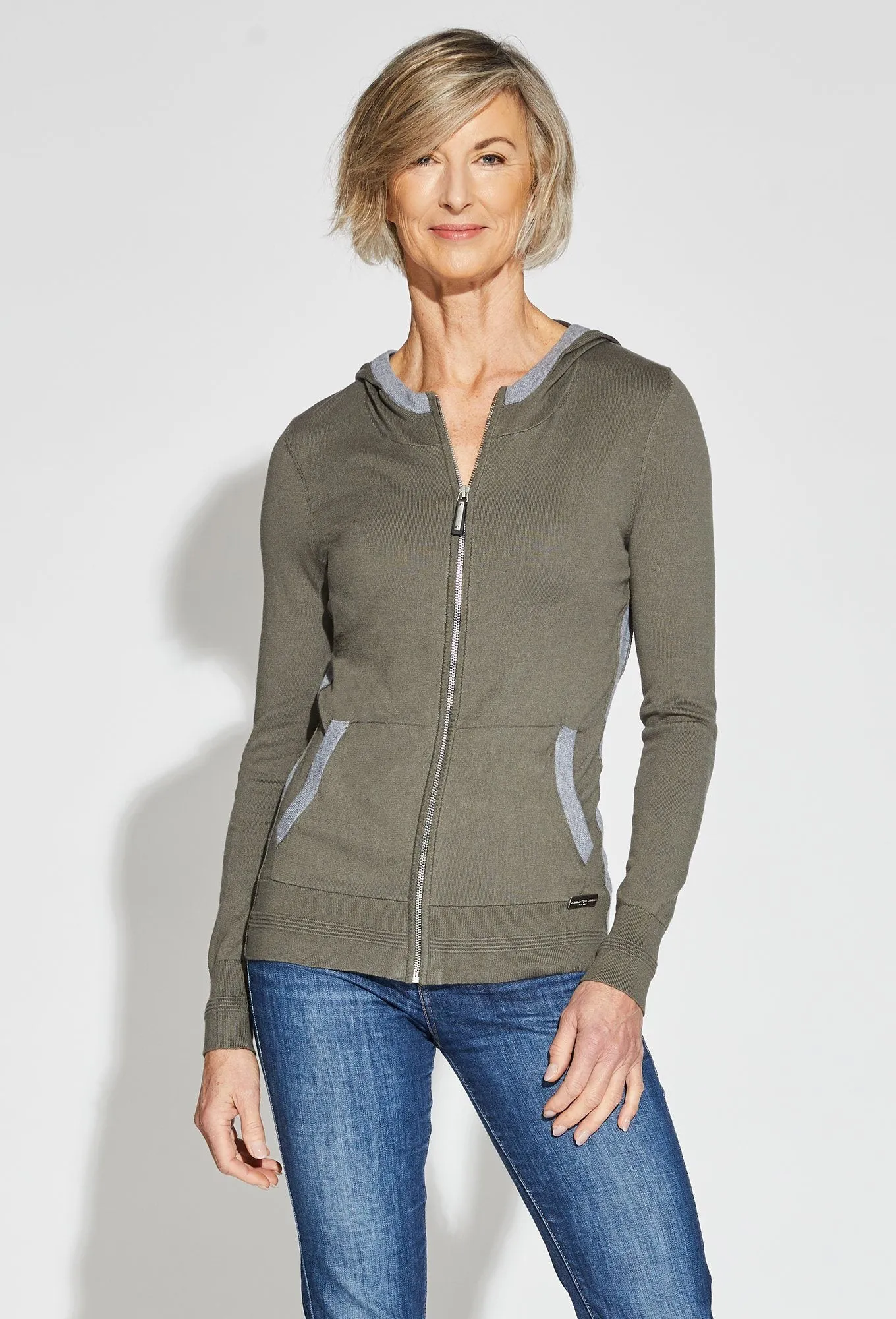 Meghan Coolmax Sweater