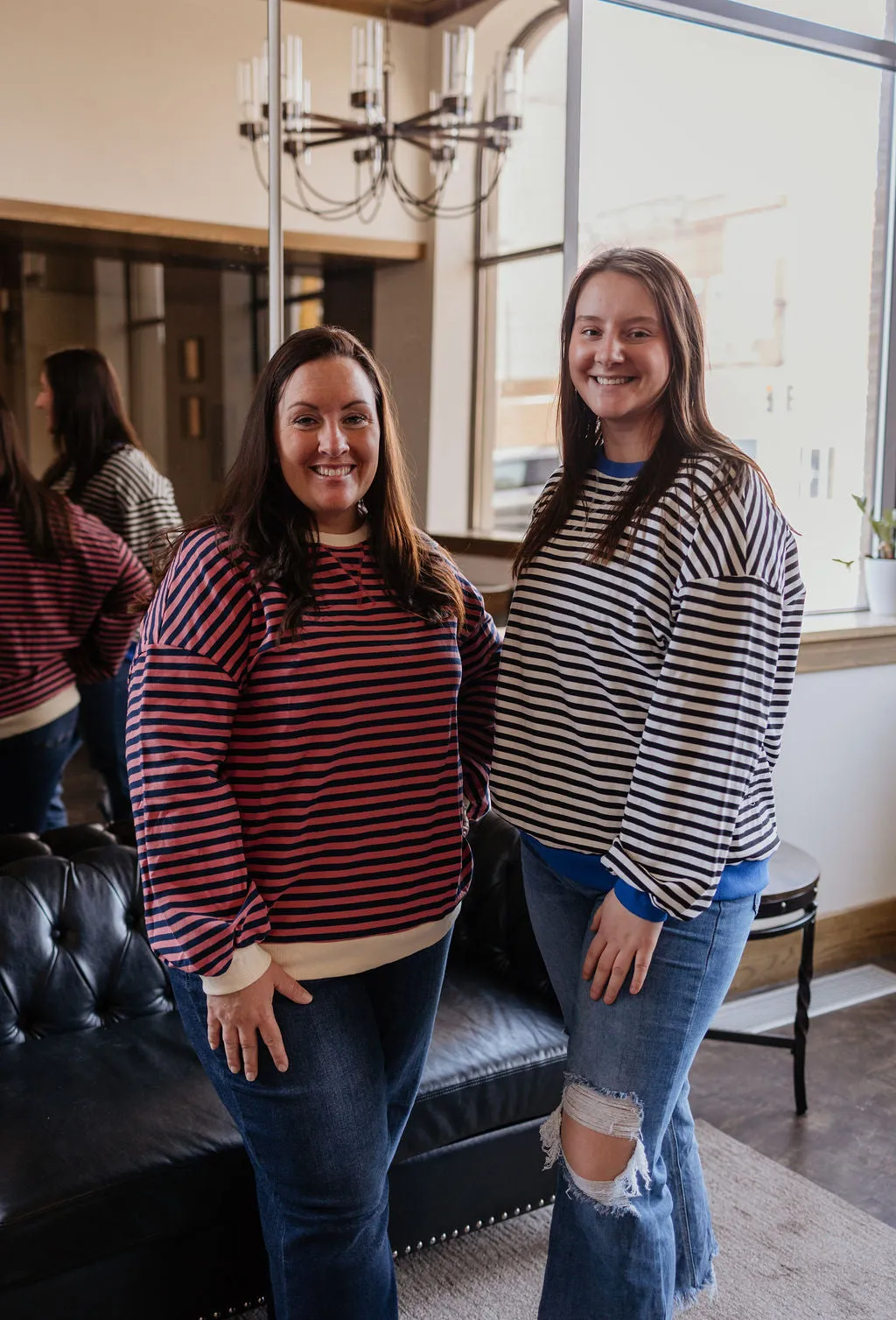 MONA REG/CURVY STRIPED CREWNECK SWEATER
