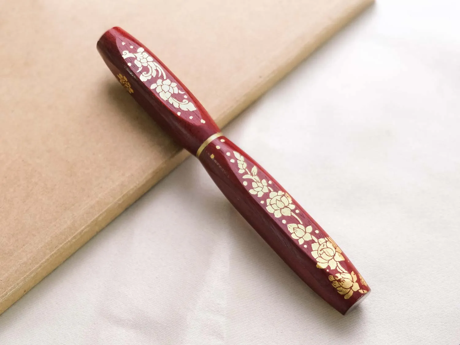 Nam Jai Urushi: Falling Lotus - Red