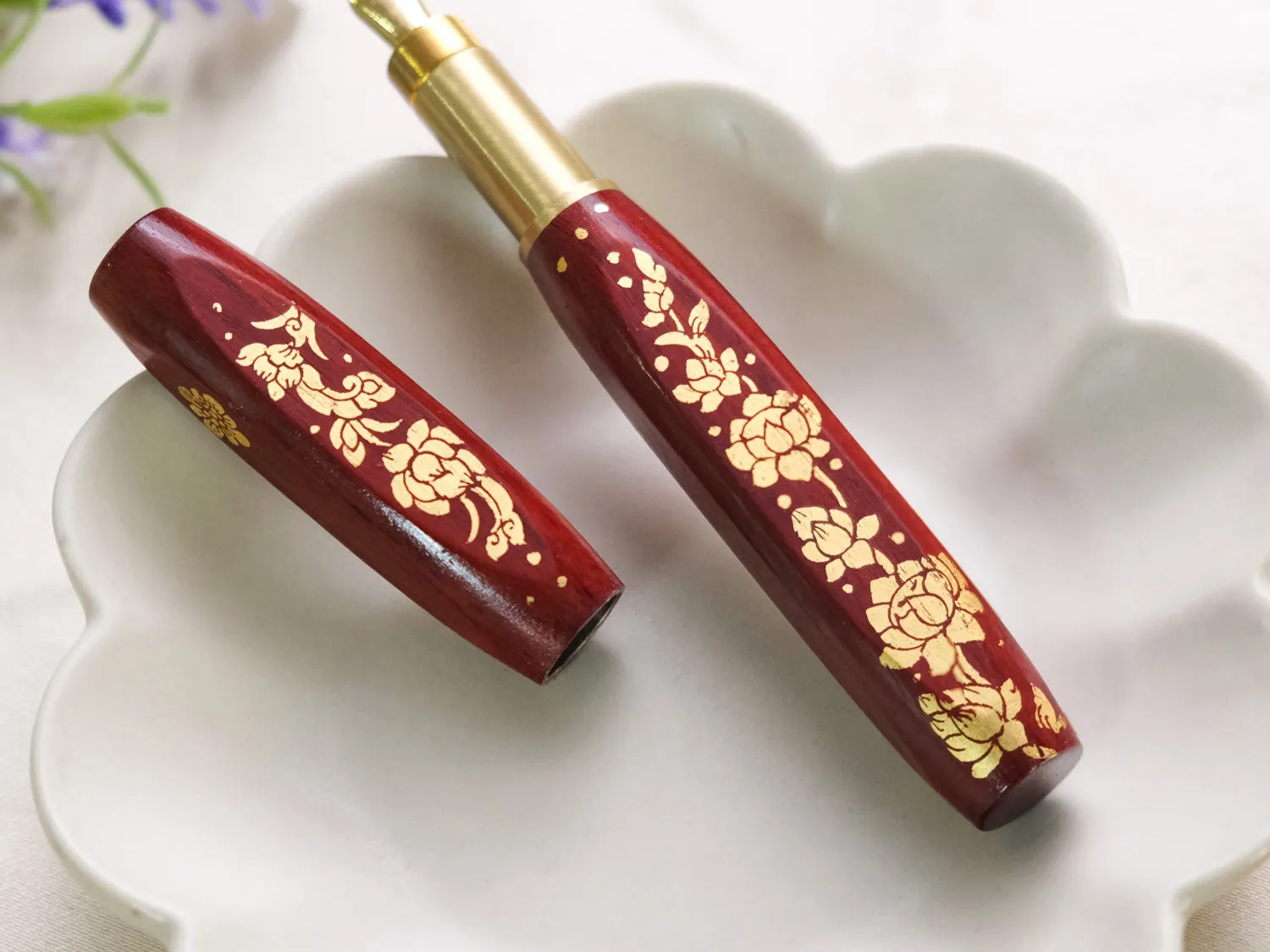 Nam Jai Urushi: Falling Lotus - Red
