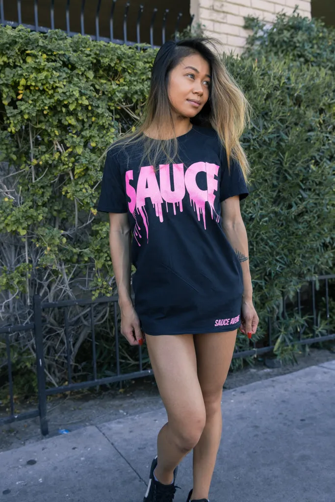 Neon Pink Glitter Sauce | Black Tee