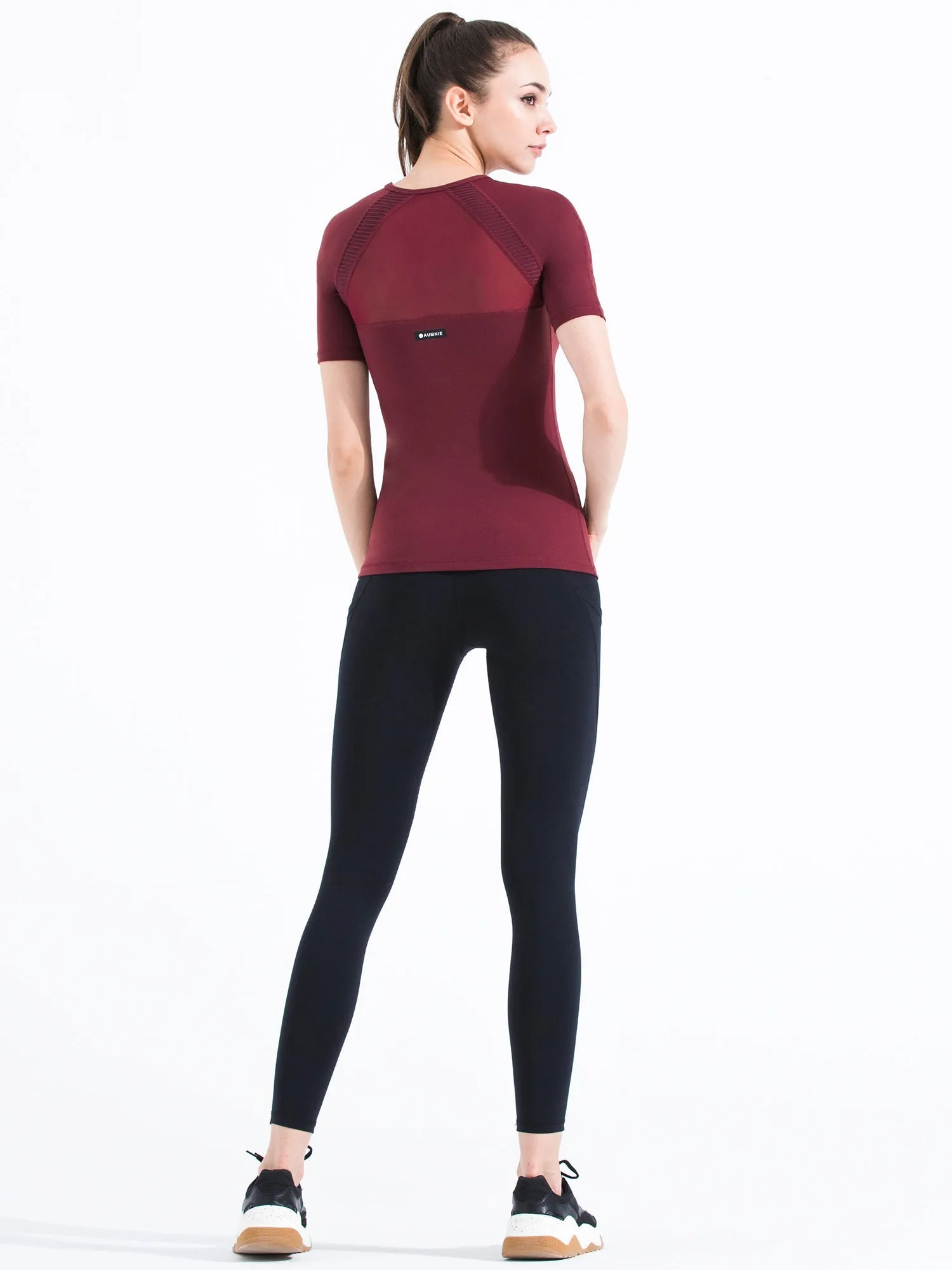 PLEATED MESH TEE, BORDEAUX
