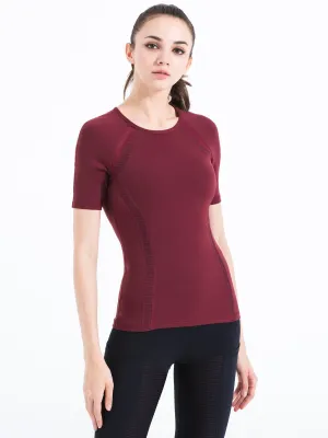 PLEATED MESH TEE, BORDEAUX