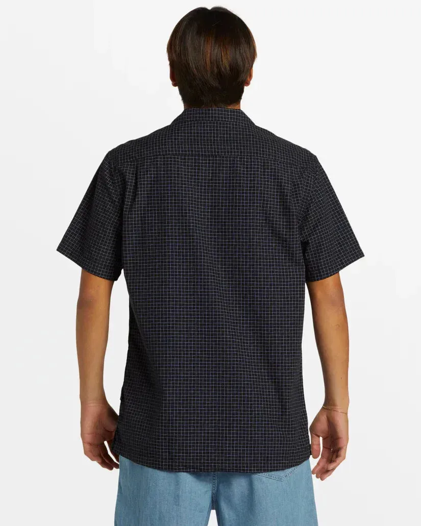 Quiksilver Men's XY Grid Casual Short Sleeve