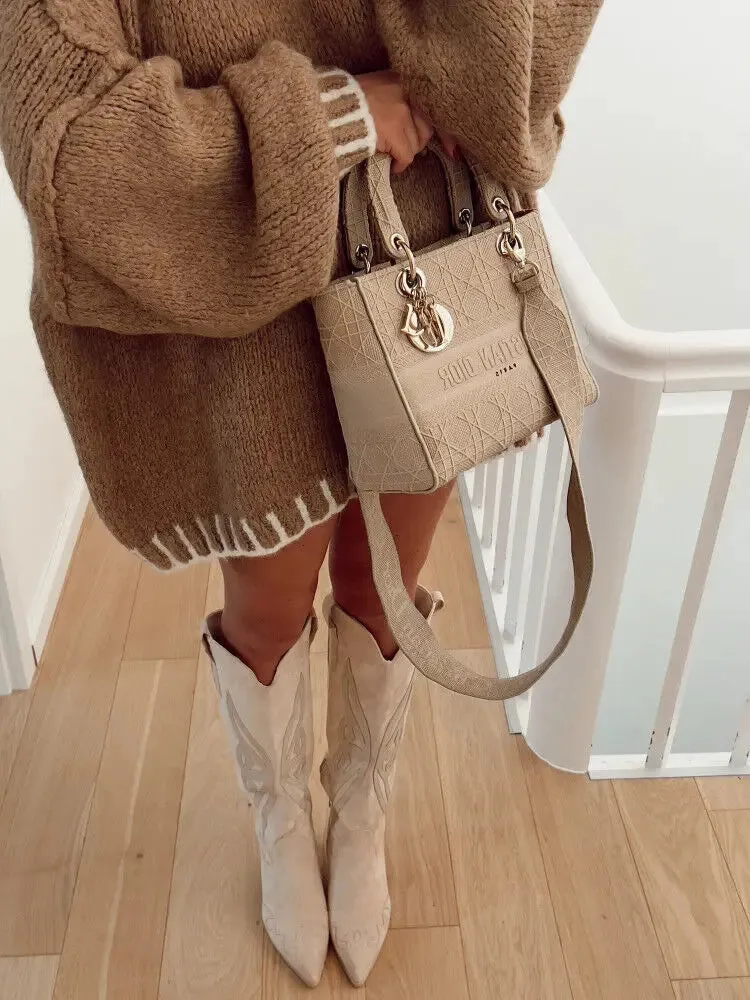 Relaxed and Cozy Casual Sweater for Women
