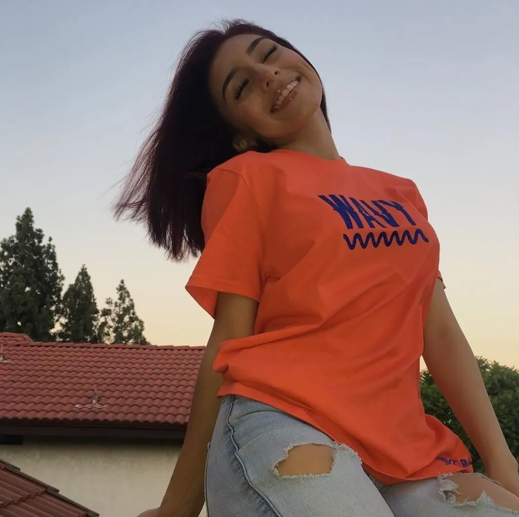 Royal Blue Glitter Wavy | Orange Tee