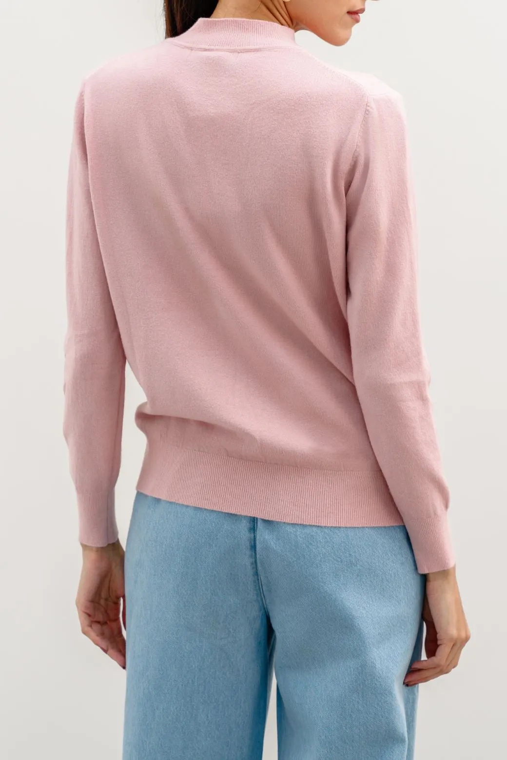 SOFT KNITTED SWEATER