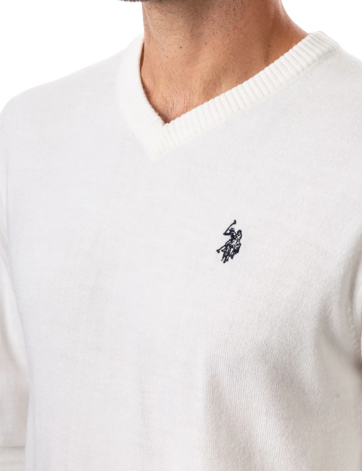 SOFT V-NECK SWEATER