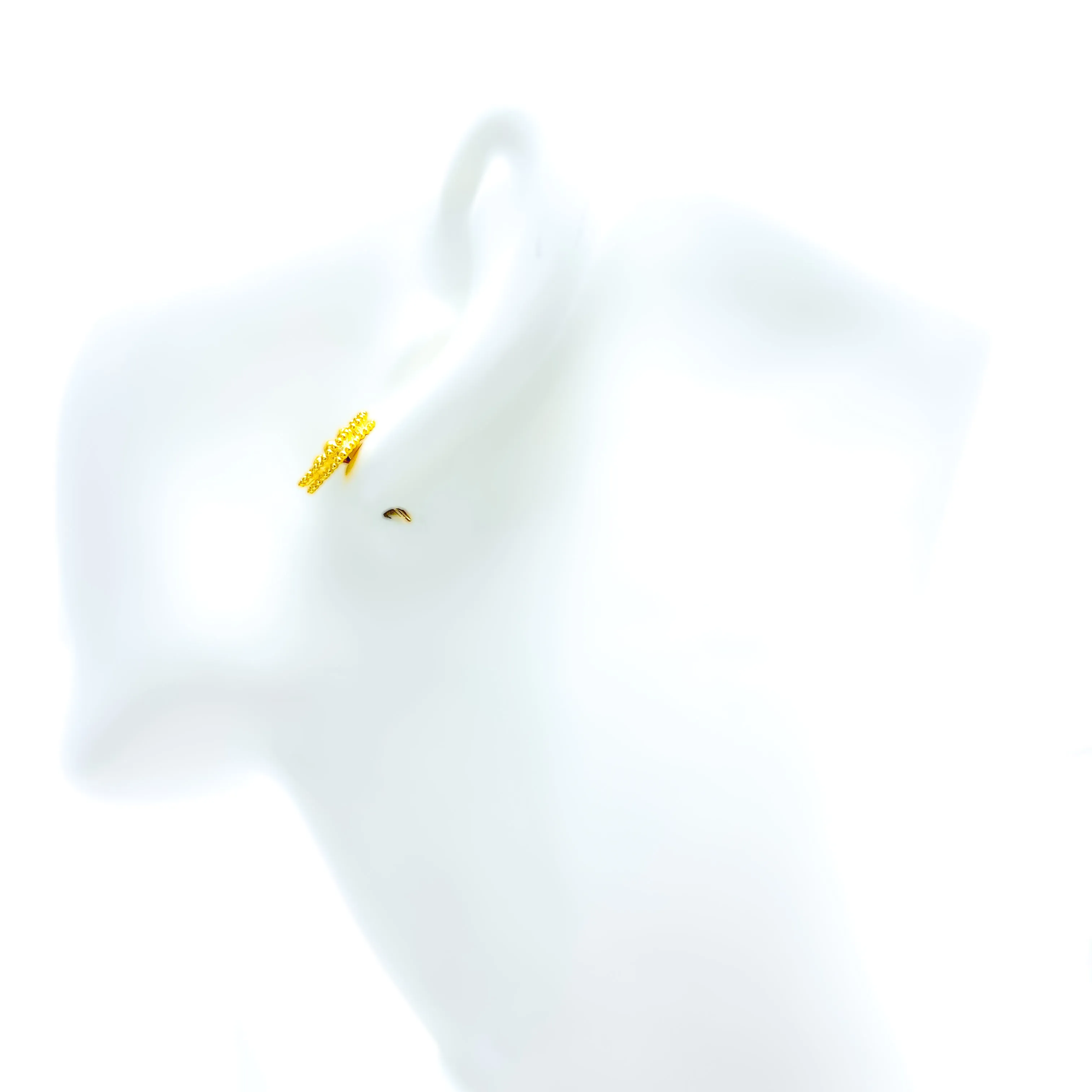 Sparkling Modern 21k Gold Clover Earrings