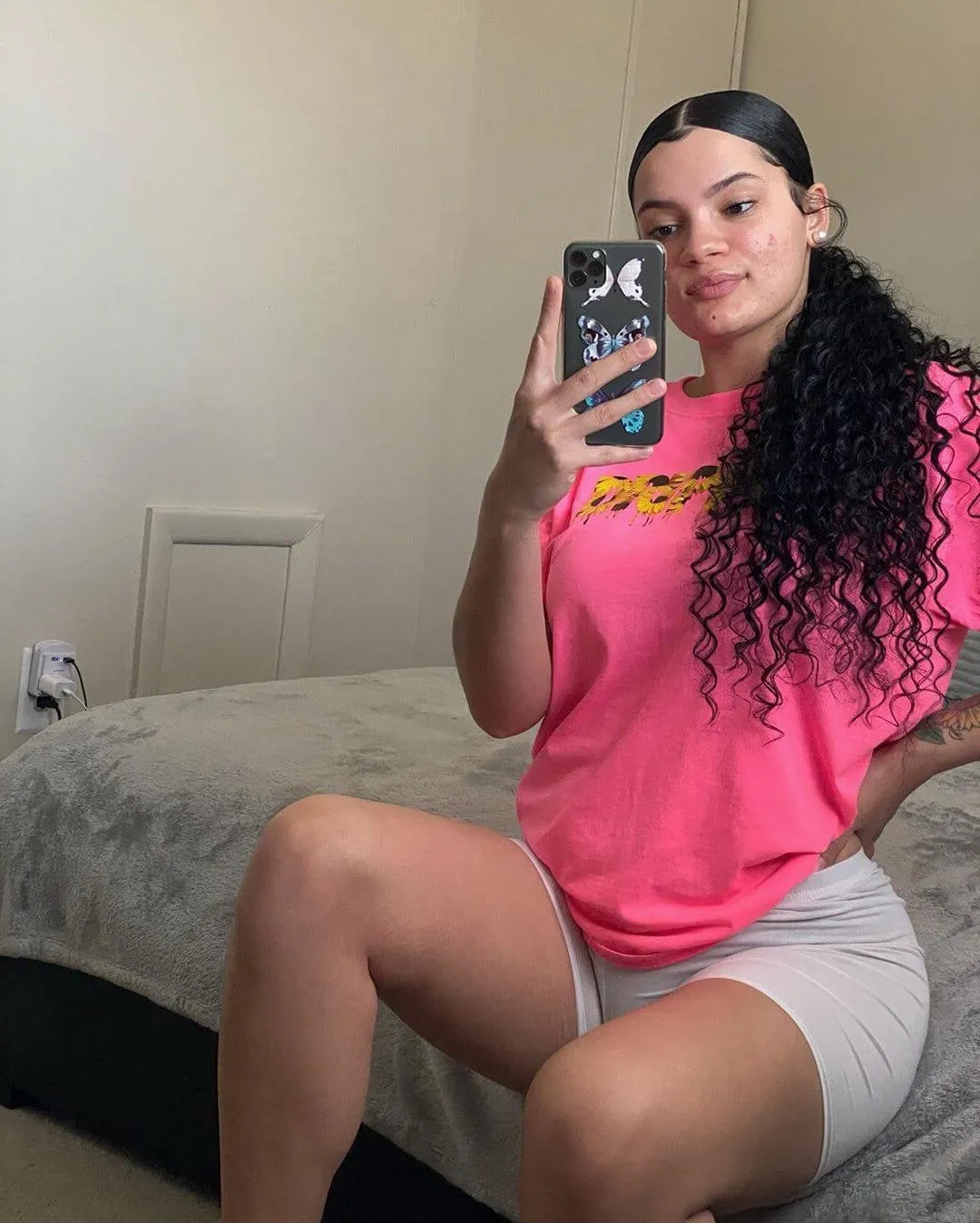 Sunflower Drippin (V3) | Pink Tee