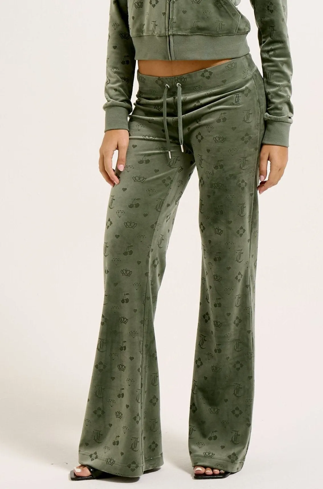 THYME MONOGRAM CLASSIC VELOUR HOODIE