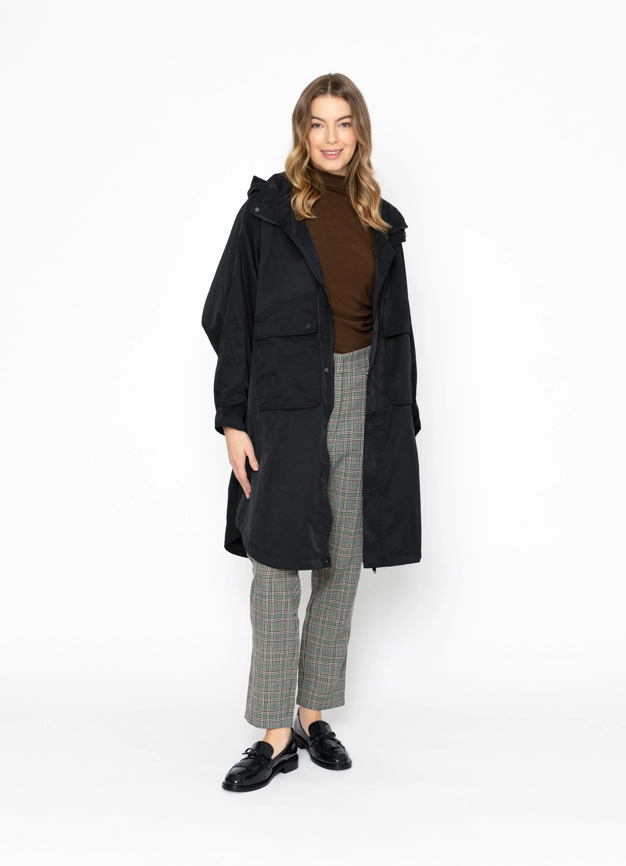 Two By Two Walsh Raincoat - Black