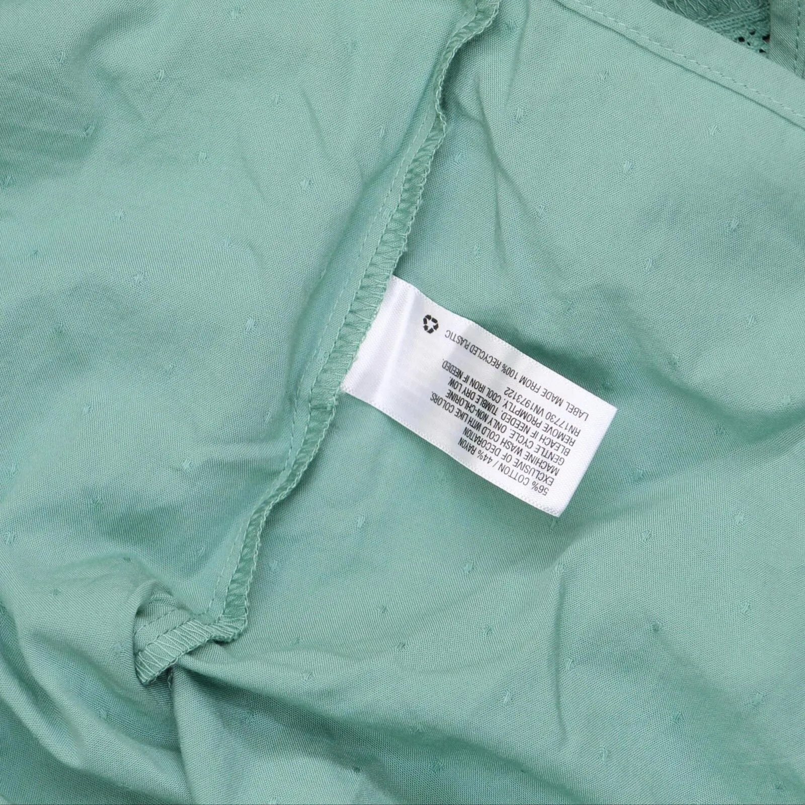 Universal Thread Women's Balloon Long Sleeve Tie-Front Blouse 83381689 Green XS
