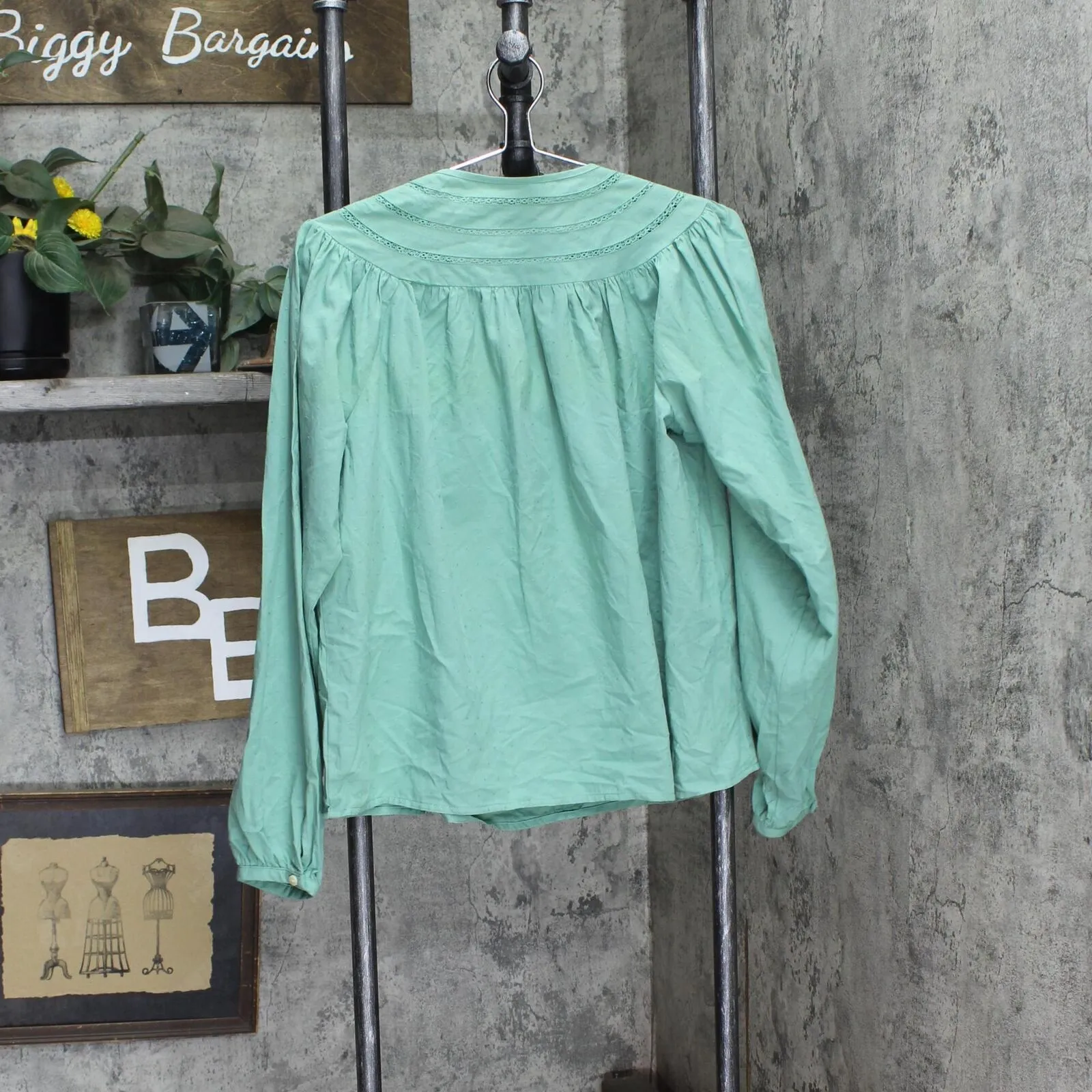 Universal Thread Women's Balloon Long Sleeve Tie-Front Blouse 83381689 Green XS