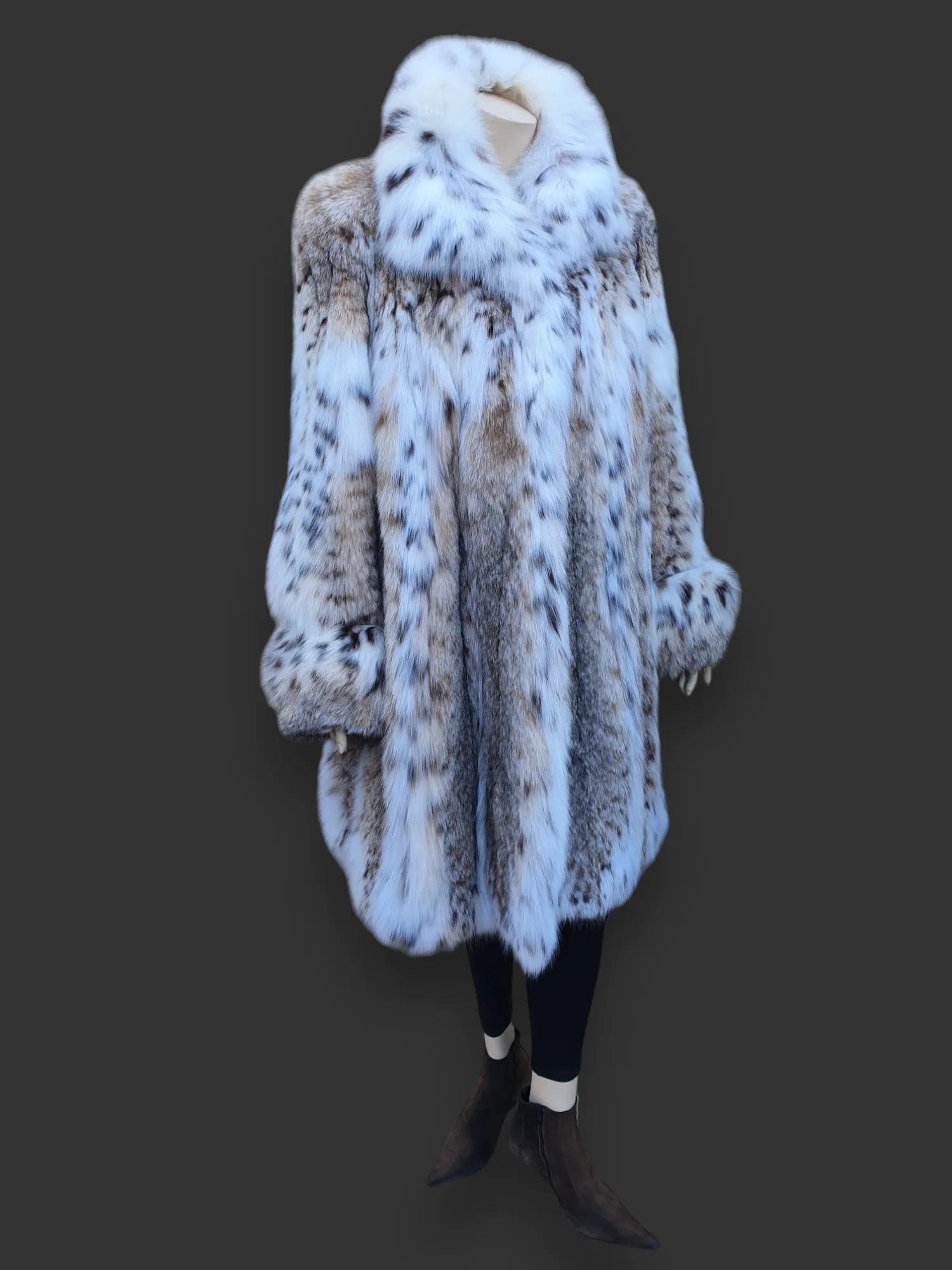 Vintage American Lynx 7/8 Coat (Saks Fifth Ave) -XL