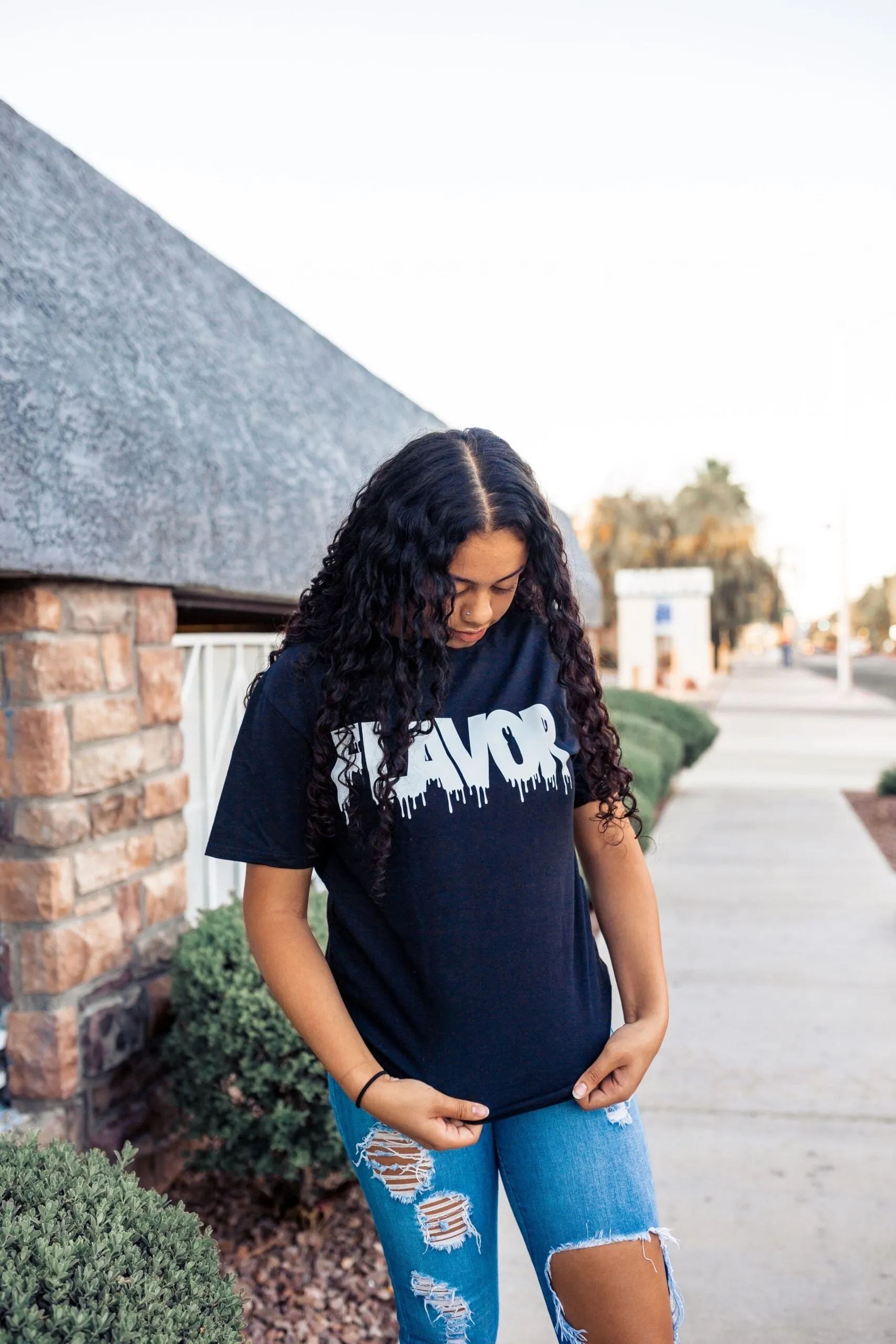 White Flavor | Black Tee