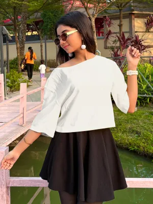 White Solid Round Neck Crop Top