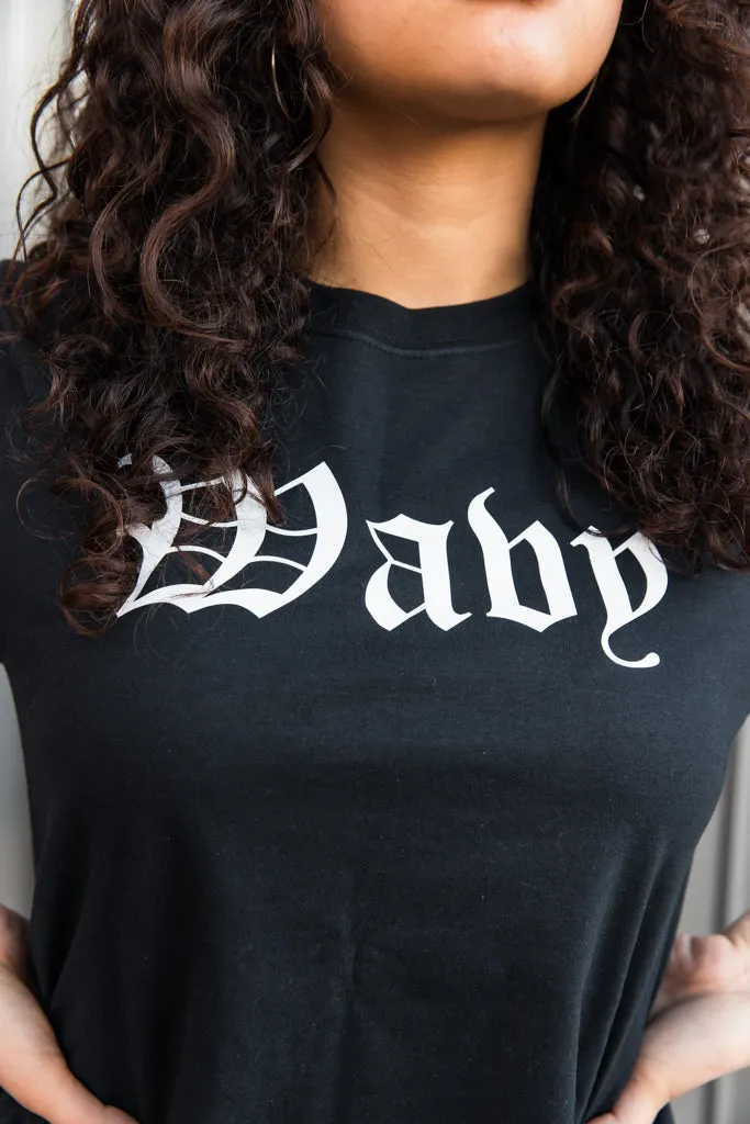 White Wavy (OE) | Black Tee