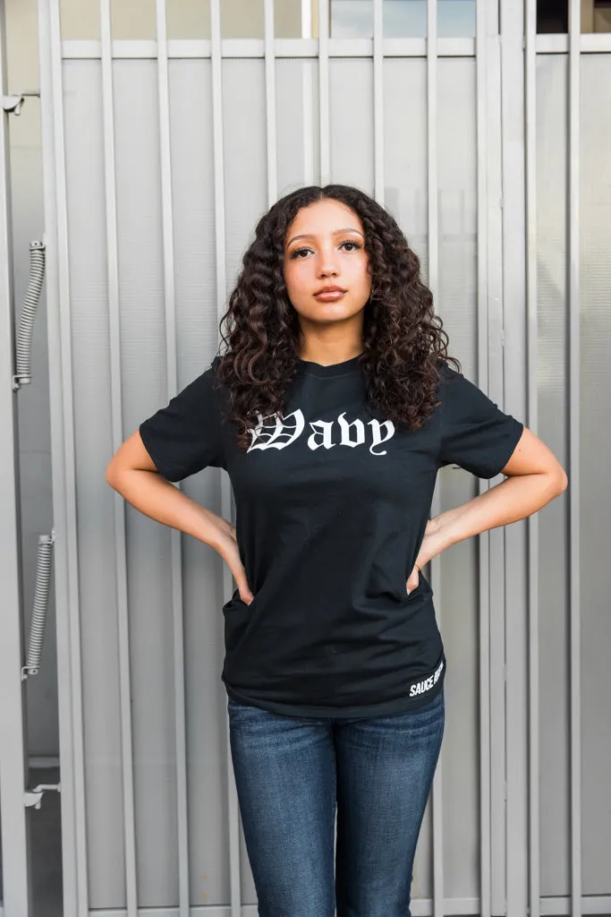 White Wavy (OE) | Black Tee