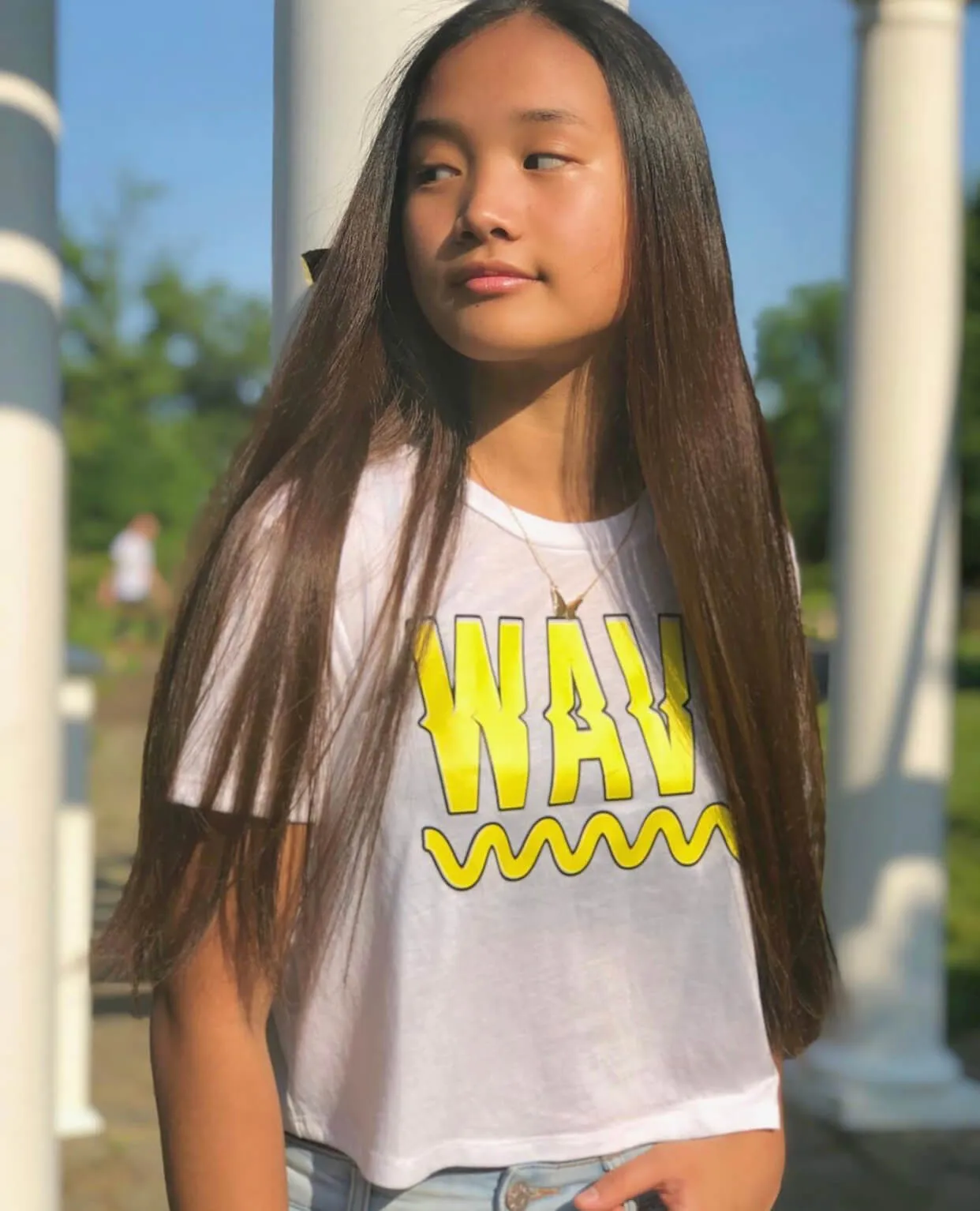 Yellow/Black Wavy | White Crop Top Tee